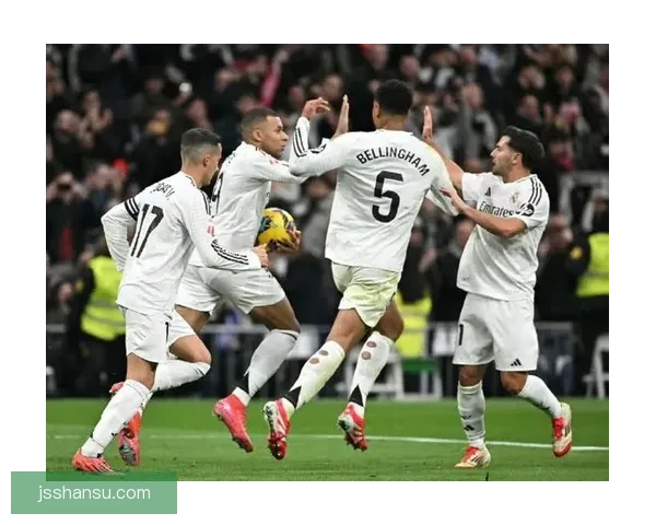 伯纳乌焦点之战皇家马德里迎战皇家社会争夺关键三分西甲榜首走势