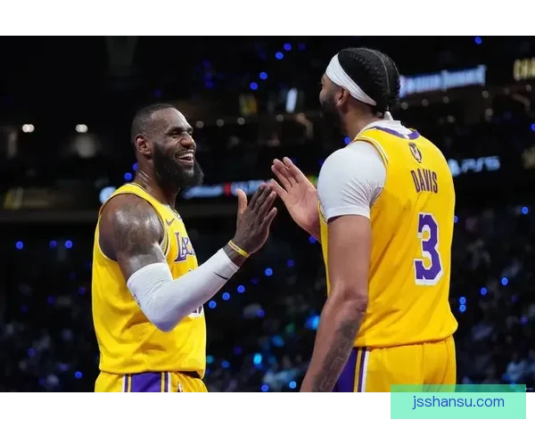 2016年勇士对决湖人经典赛季巅峰较量与时代回声王朝碰撞篮球记忆